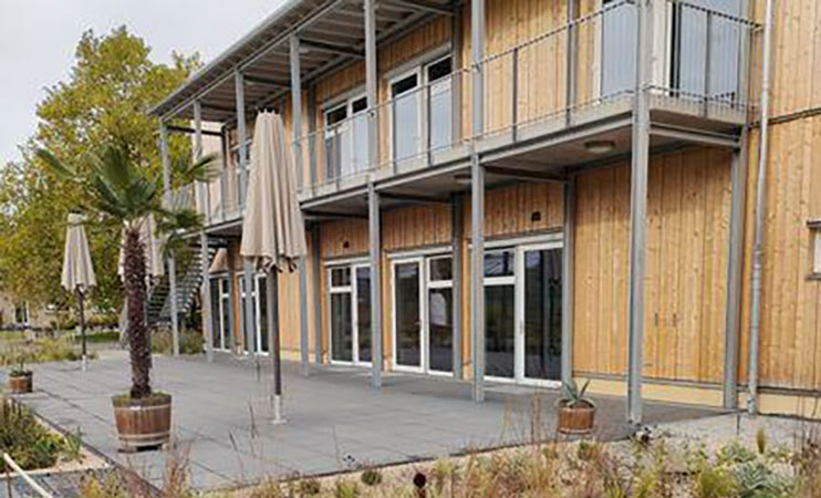 Neues Seminargebäude in Großbeeren mit hohem ökologischen Anspruch